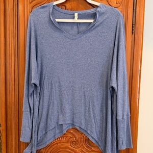 Women’s Elan, heathered blue long sleeve cotton ribbed poncho, GUC, one size